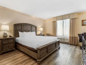 Clarion Hotel & Conference Center