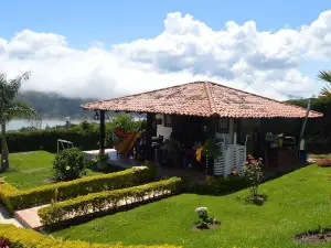Finca Lago Calima with Excellent View