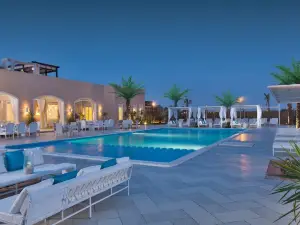 Jaz Neo Almazino, Almaza Bay