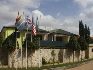 Dokua Royal Hotel