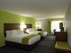 Holiday Inn Express Hickory-Hickory Mart