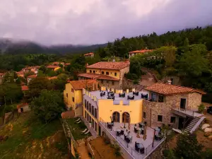 บอร์โกอิเตรบาโรนี