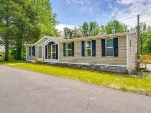 Tennessee Vacation Rental ~ 2 Mi to Windrock Park!