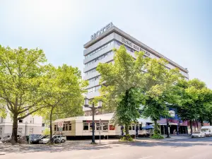 享受工作室酒店