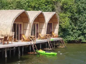 แบมบู บังกะโล