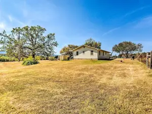 Charming Subiaco Getaway Near Arkansas River!