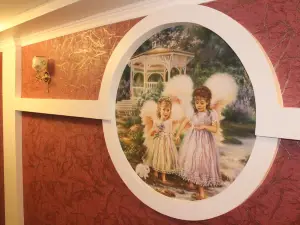 Dvin Hotel