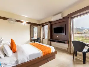 The Palm Hotel