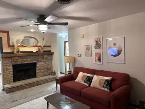 Retrovilla