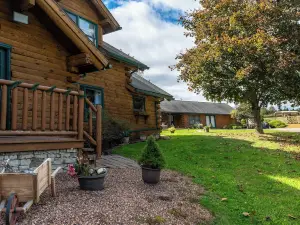 Charming Cabin 3,600sf with Playground, Hot Tub, Sauna & Private Pool!