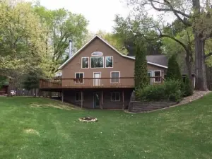 Lodge Getaway Large Family Home Lake Holcombe Retreat & Event Center House