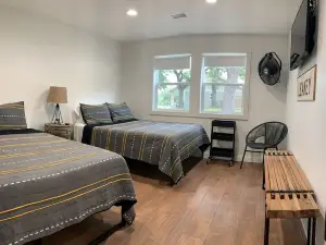 Farmhouse 534 Leakey - Amazing