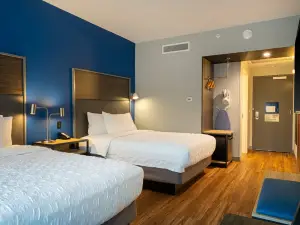 Tru by Hilton Atlanta Airport College Park