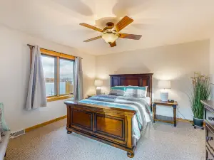 Modern Water-View Condo with Fast WiFi, Gas Fireplace, Patio & Gas Grill