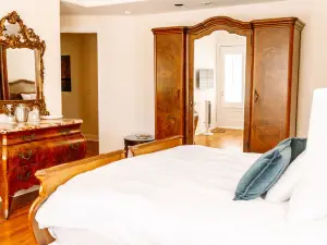 The Edenton Collection | Granville Queen Inn • Rm. 11