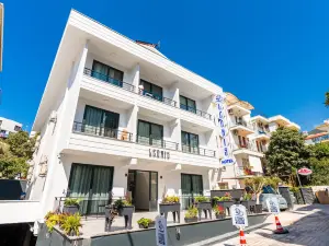 Leonis Hotel