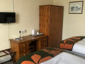 The Hunt Lodge