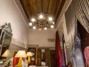 ริยาด ดาเมีย สวีท แอนด์ สปา