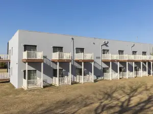 布林頓套房酒店