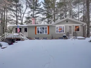 Pet-Friendly Rhinelander Escape on George Lake!