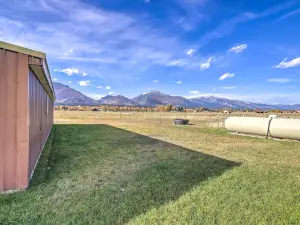 Cozy Cottage Studio Stunning Mountain Views!