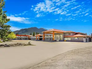 Days Inn by Wyndham Golden