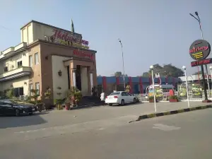 Jhelum Inn Hotel
