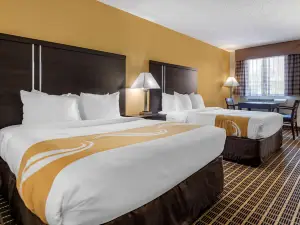 Quality Inn & Suites Warren