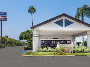 Howard Johnson by Wyndham Fullerton/Anaheim Conference Cntr
