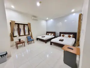 Ndalem Katong Guest House Ponorogo