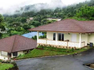 Urbanview Resort Adang Zecky Cisarua Puncak by RedDoorz