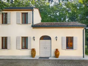 La Casetta Nel Bosco - Little Home in the Woods