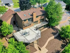 Panoramic Bay Views: Spacious with Expansive Deck by RedAwning