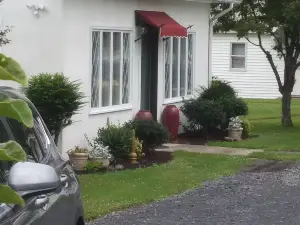 Regina house tea room guest house