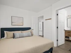 Ocean Rogue Inn Unit 6