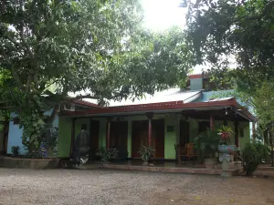 Llt Tourist Inn and Safari Jeep