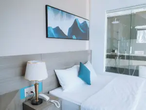 Ha Tien Sea View Hotel