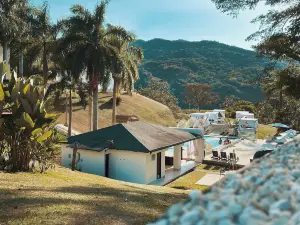 Dharma Hotel Boutique & Spa