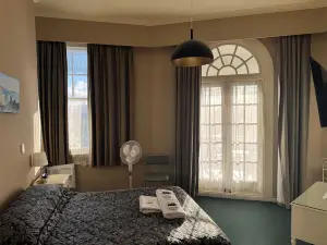 Grand Hotel - Whangarei