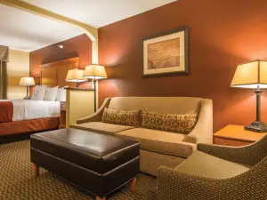 Best Western Plus Deer Park Hotel and Suites
