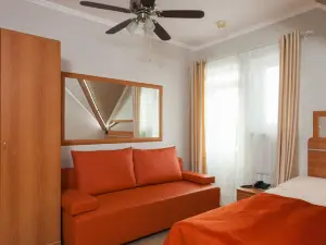 Ecotel Snegirek