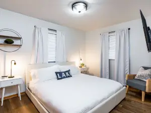 Stone Ledge Lake Getaway