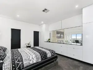 Kennedy Executive Townhouse