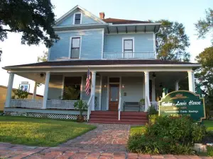 Booker-Lewis House