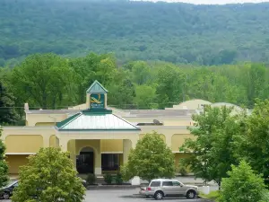 Quality Inn & Suites Danville