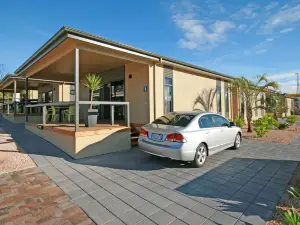 Streaky Bay Motel and Villas