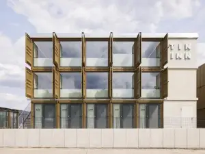 Tin Inn Montabaur l Einfach Gut - Das Hotel Aus Hochwertig Ausgebauten Überseecontainern