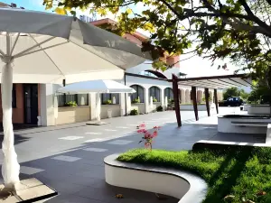Bhotel