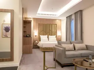 トゥラ ホテル アルヌザ