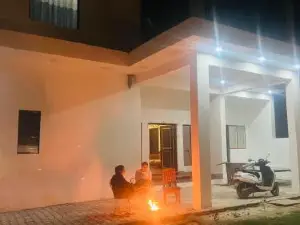 Village Villa Agra